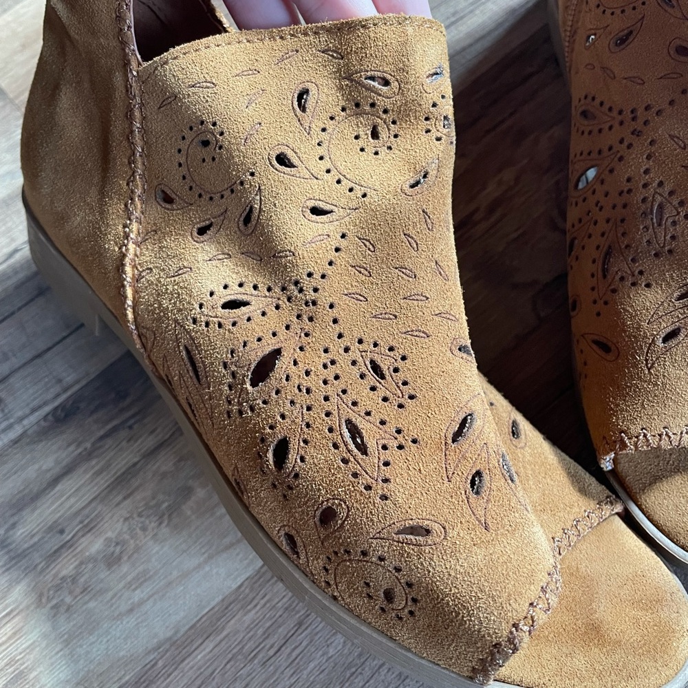 Zip Booties - Picture 3 of 7